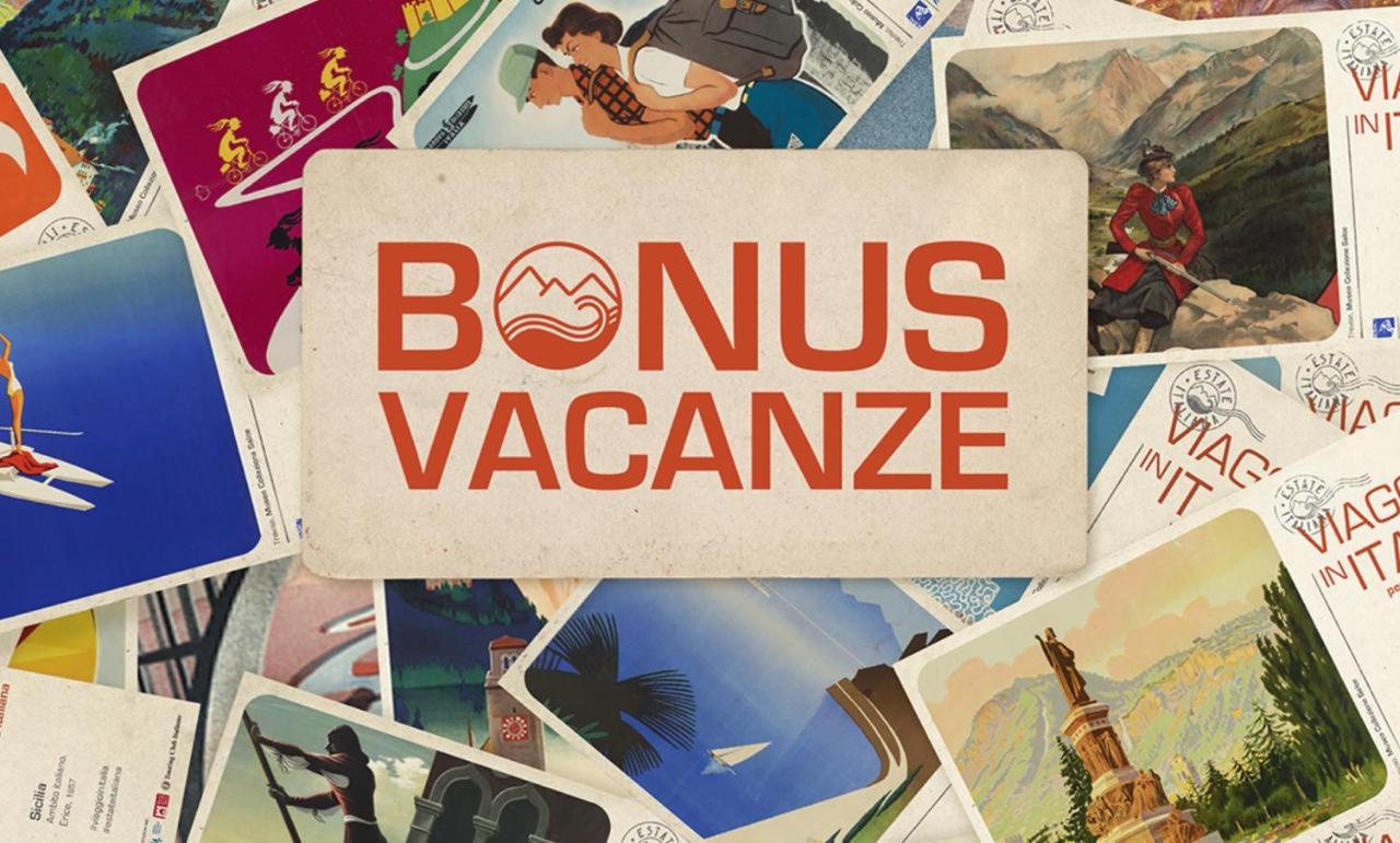 Seaside Holiday Apartment - Unique Location Cipressa エクステリア 写真
